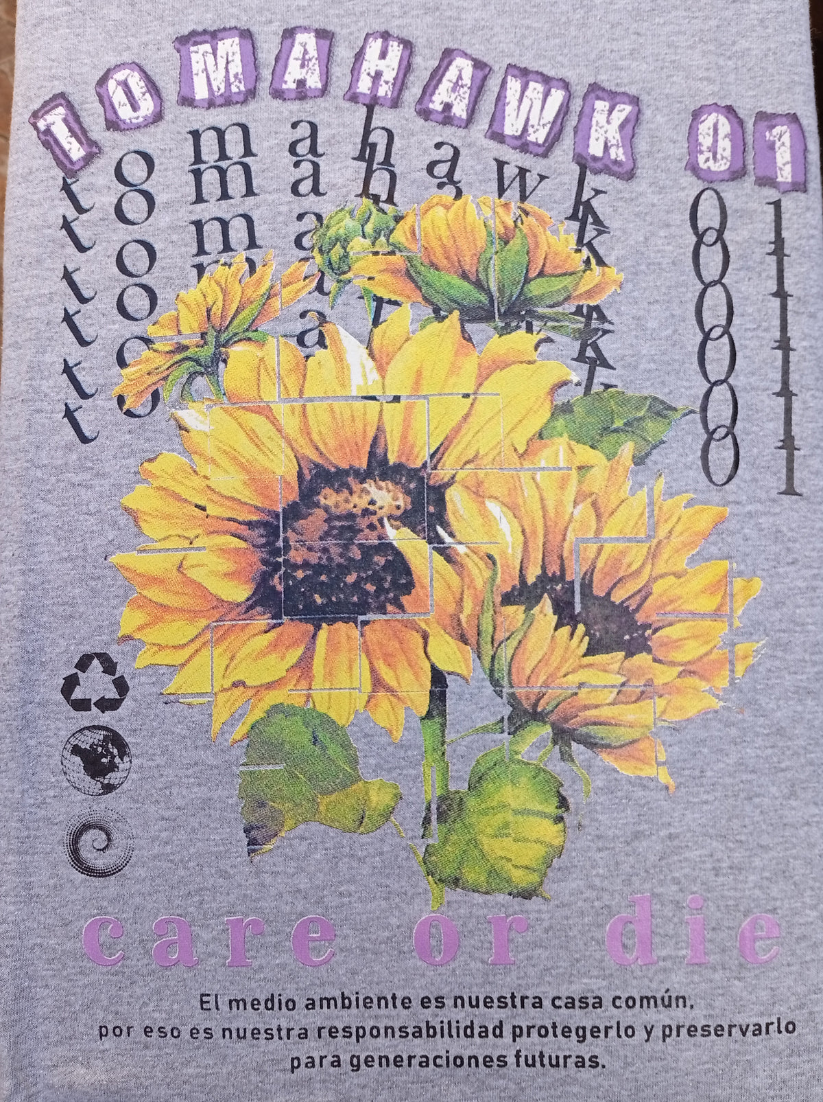 Camiseta "Care" color gris jaspe